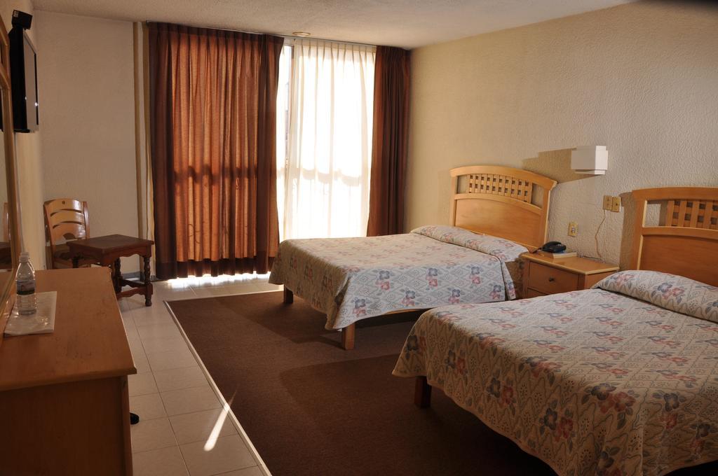 Hotel El Monte Salamanca Exteriör bild