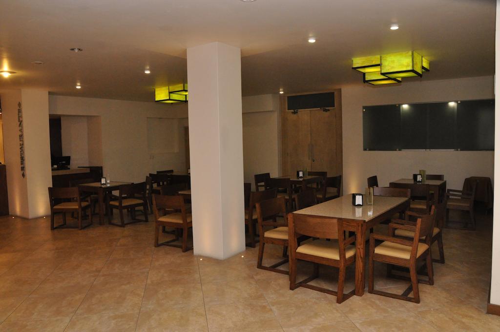 Hotel El Monte Salamanca Exteriör bild