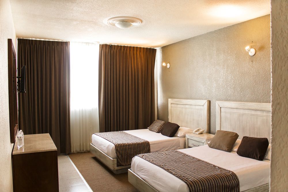 Hotel El Monte Salamanca Exteriör bild