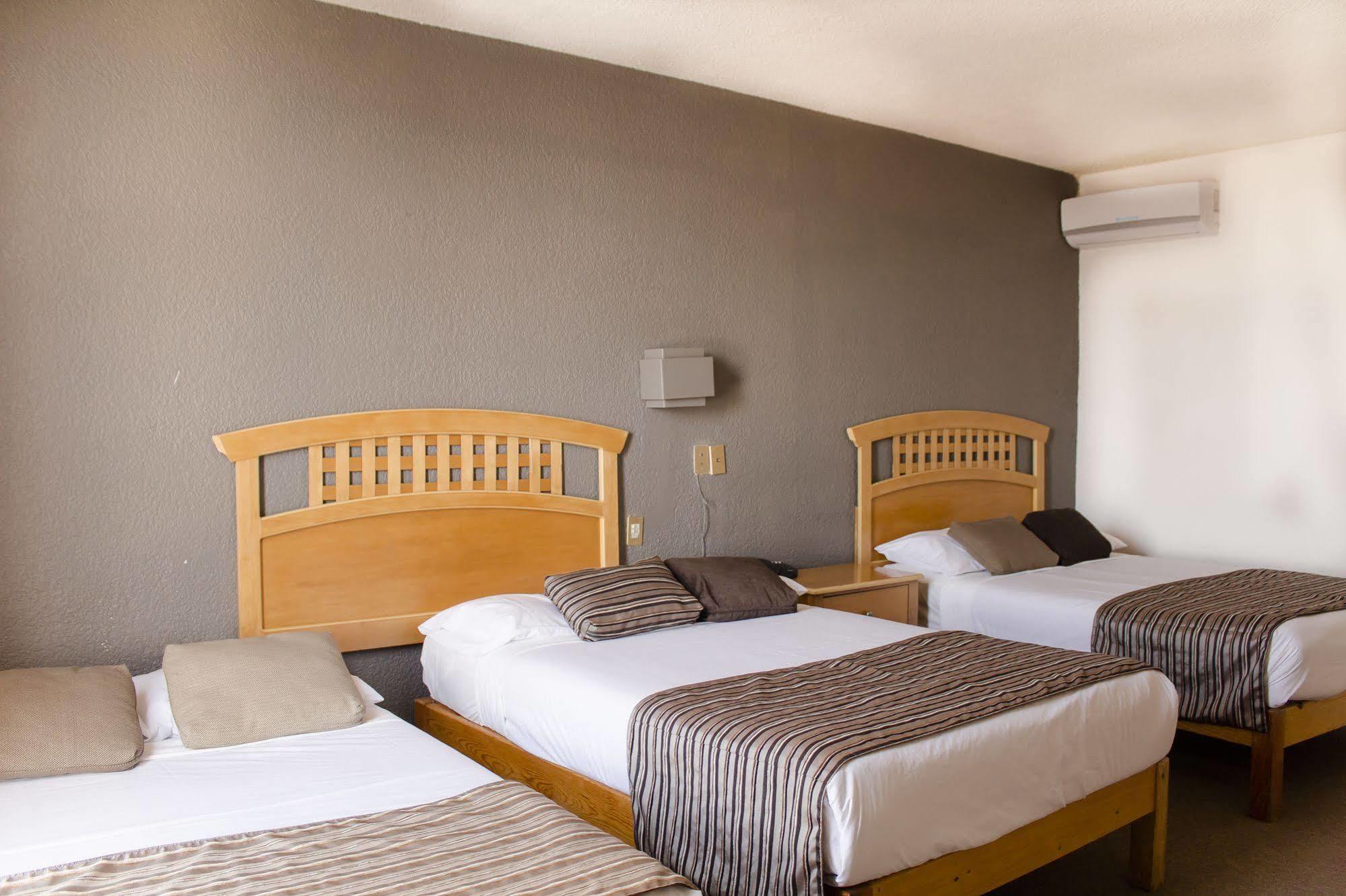 Hotel El Monte Salamanca Exteriör bild