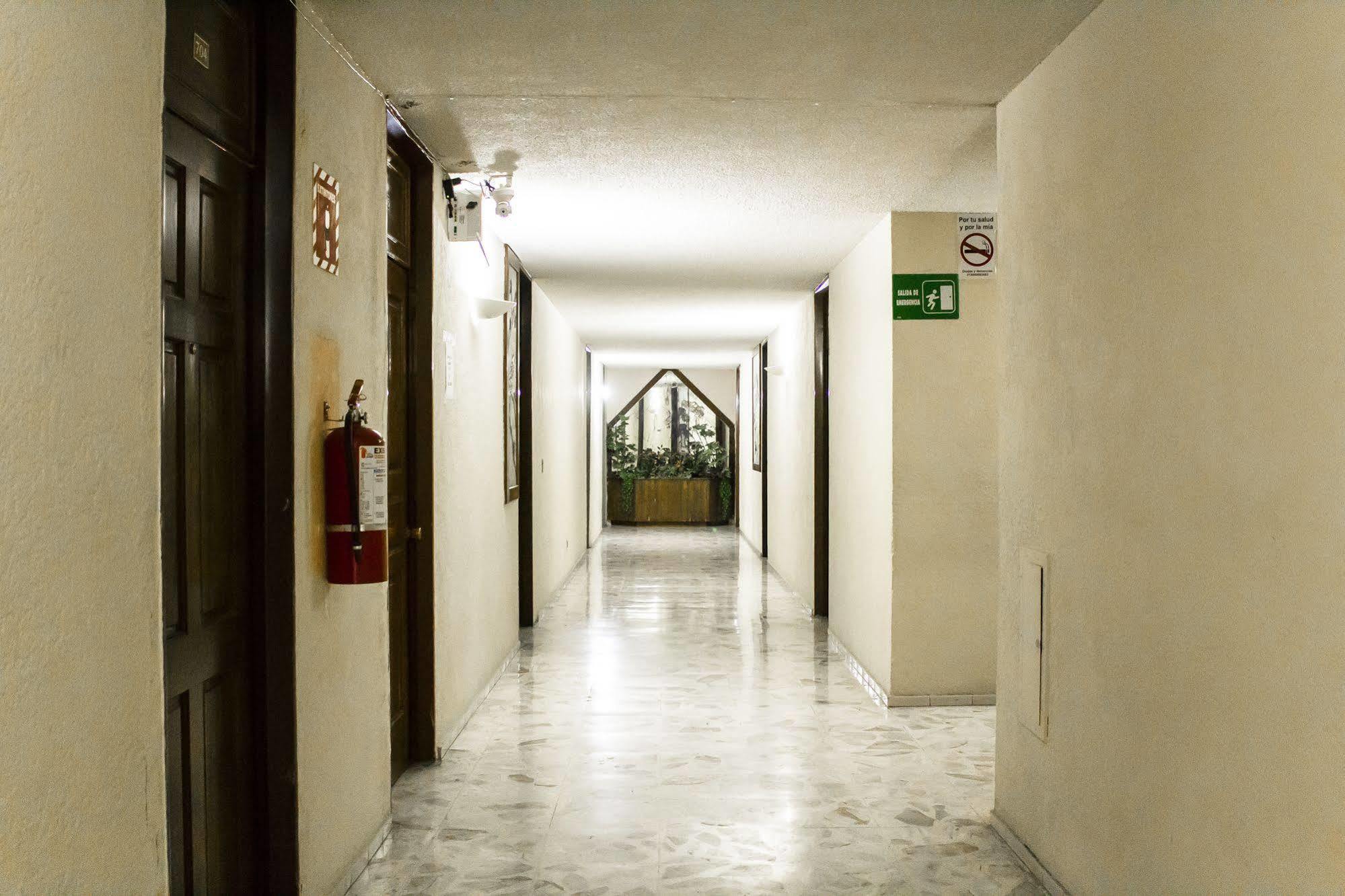 Hotel El Monte Salamanca Exteriör bild
